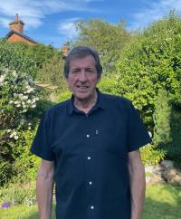 Mr Richard Utting